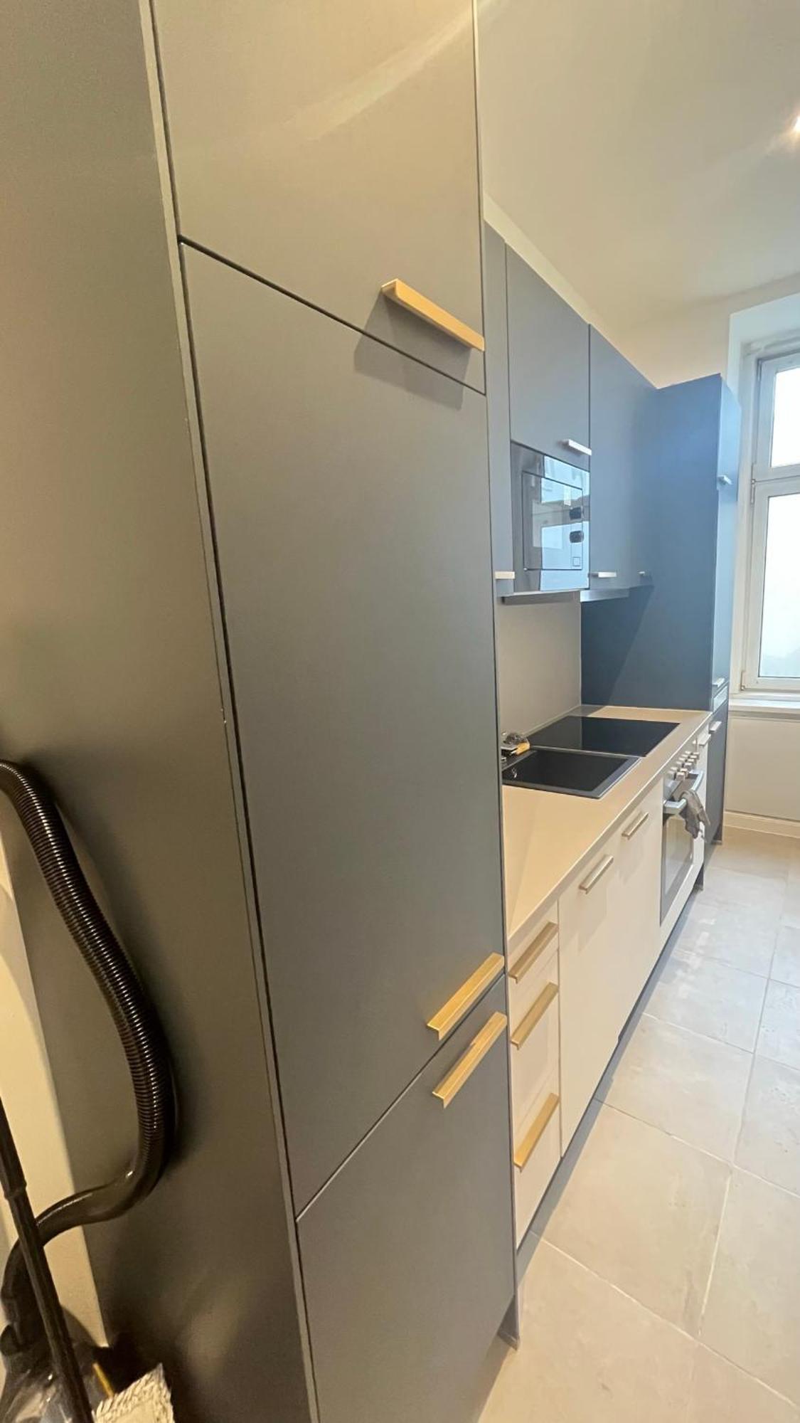 K&K Apartment Near Hauptbahnhof - Kingsize Bed Wenen Buitenkant foto